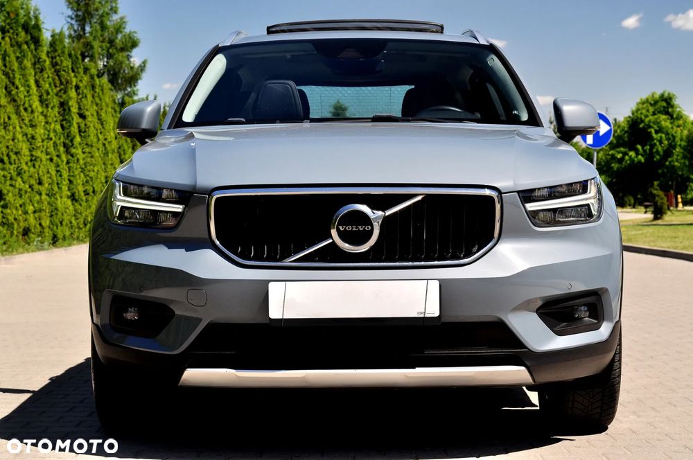 Volvo XC 40 T4 Geartronic Momentum Pro - 3