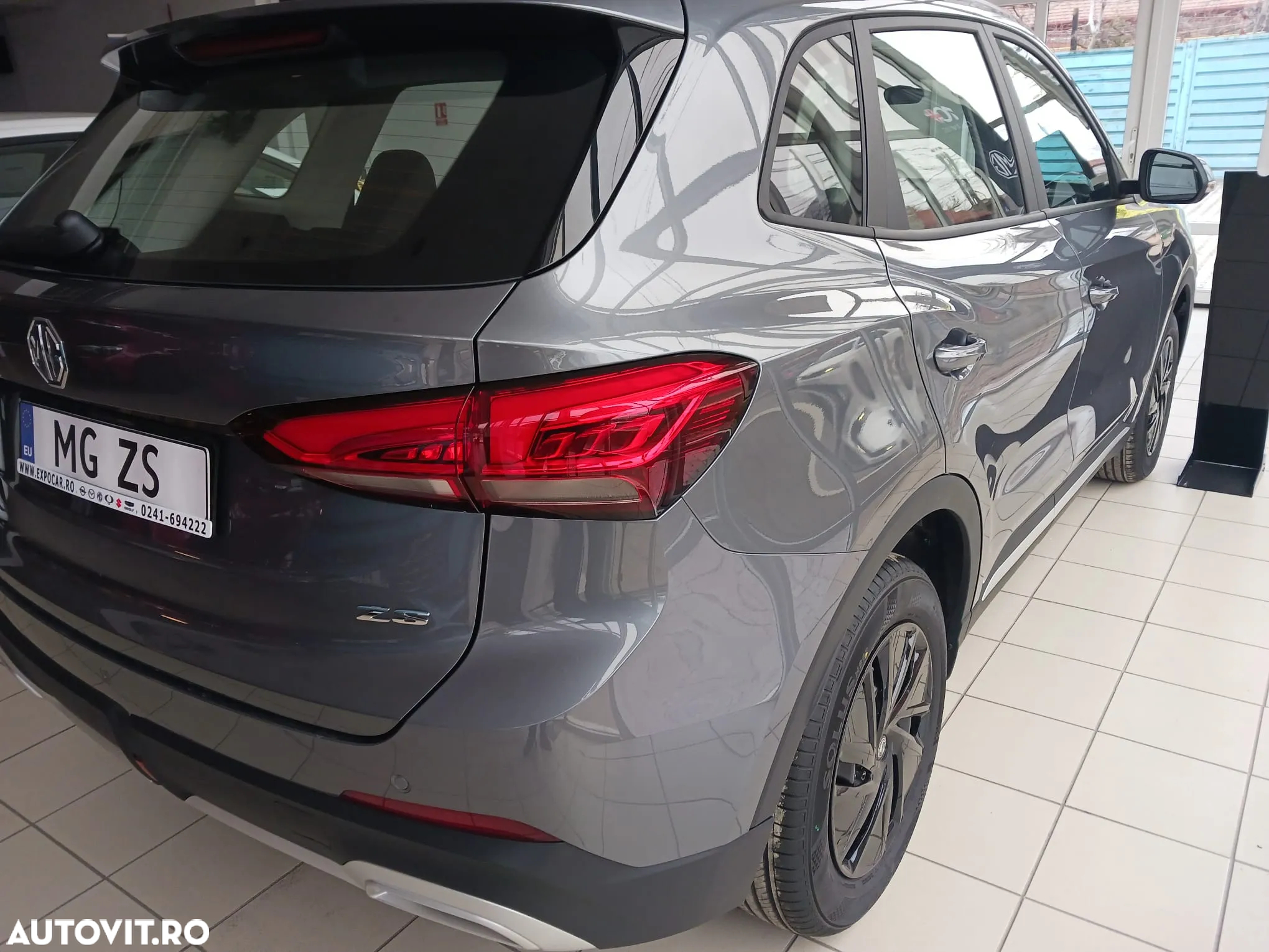 MG ZS - 6