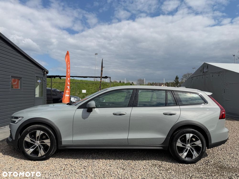 Volvo V60 Cross Country B4 D AWD Geartronic - 11