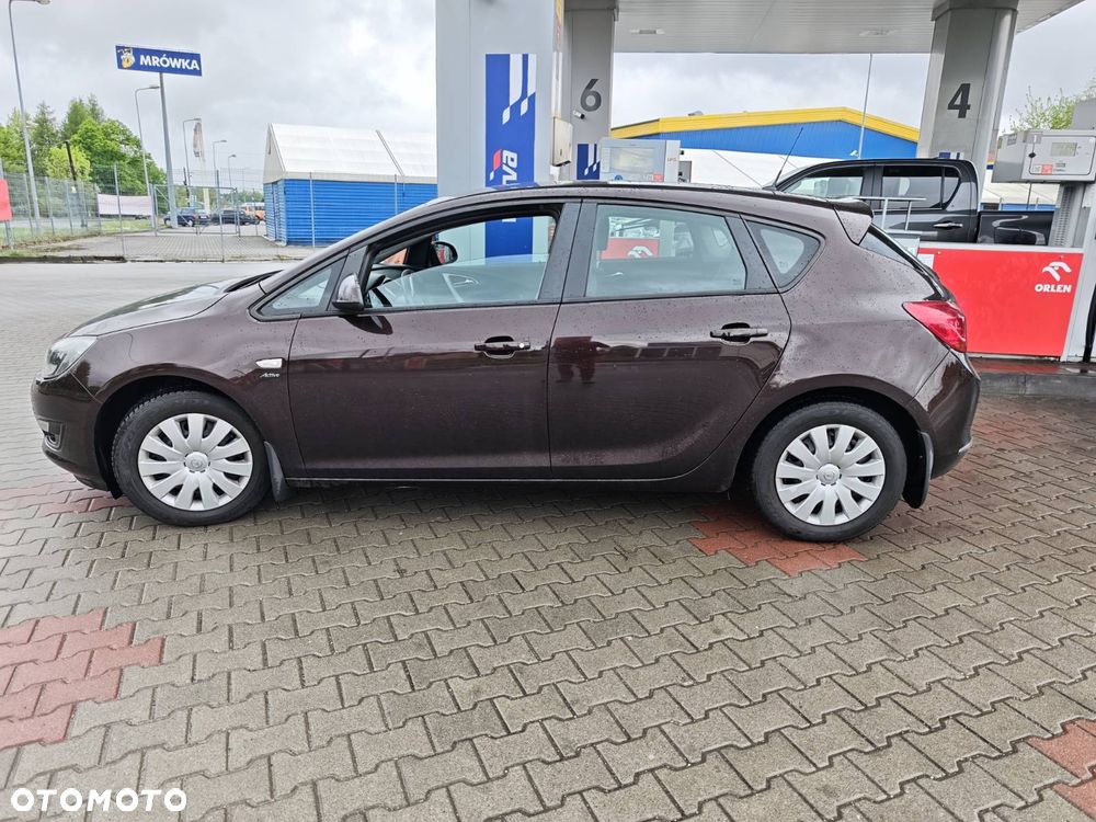 Opel Astra - 4