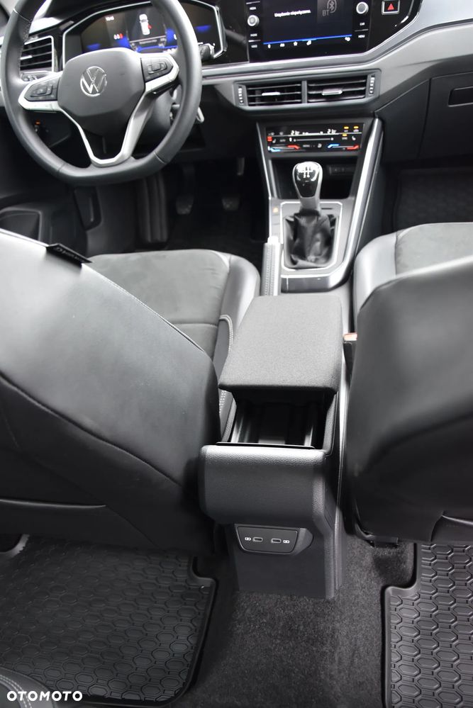 Volkswagen Polo 1.0 TSI OPF R-Line - 22