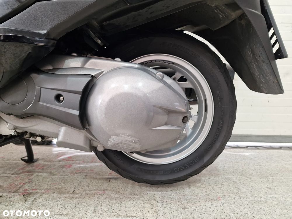 Suzuki Burgman - 8