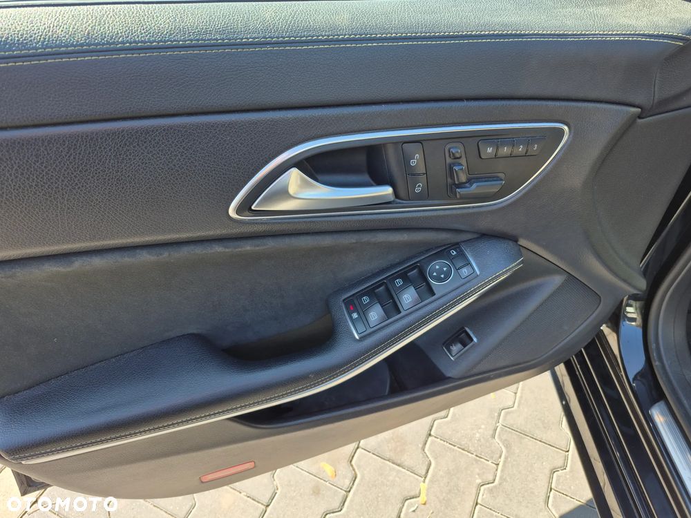 Mercedes-Benz CLA 250 7G-DCT - 13