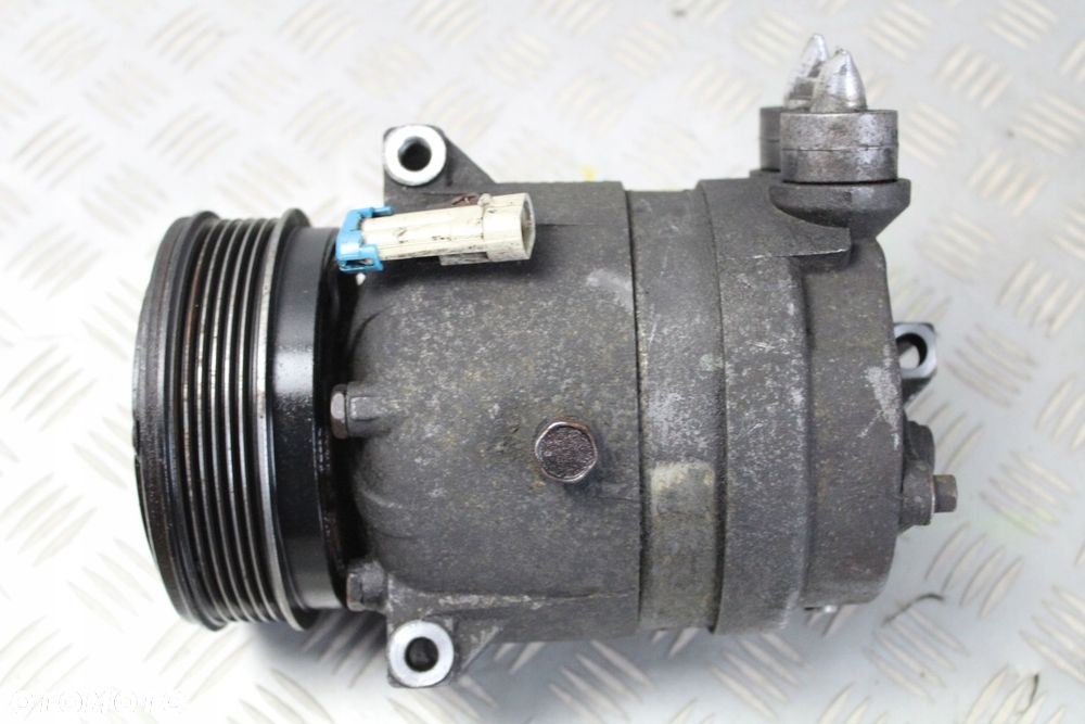 Sprężarka klimatyzacji Audi 90 1984-1994 2,3 BENZYNA - 2