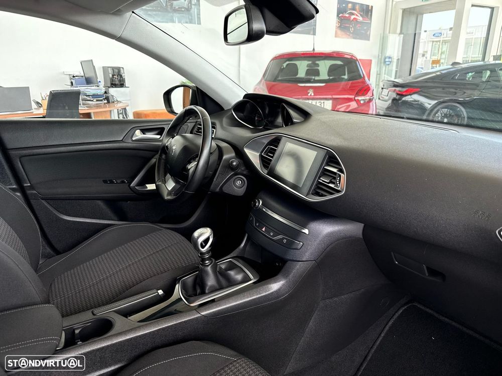 Peugeot 308 1.5 BlueHDi Active - 24