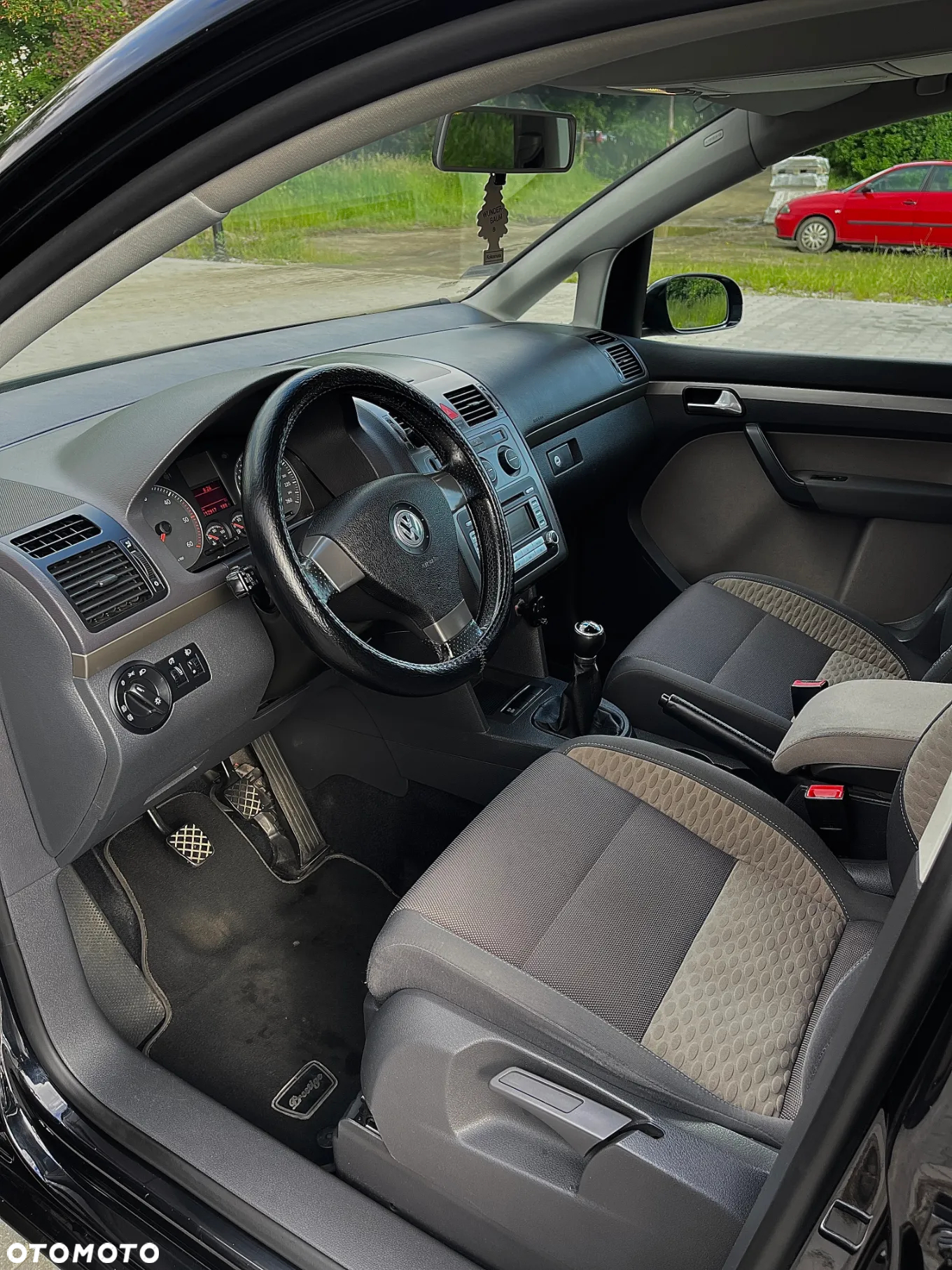 Volkswagen Touran 2.0 TDI DPF Cross - 14
