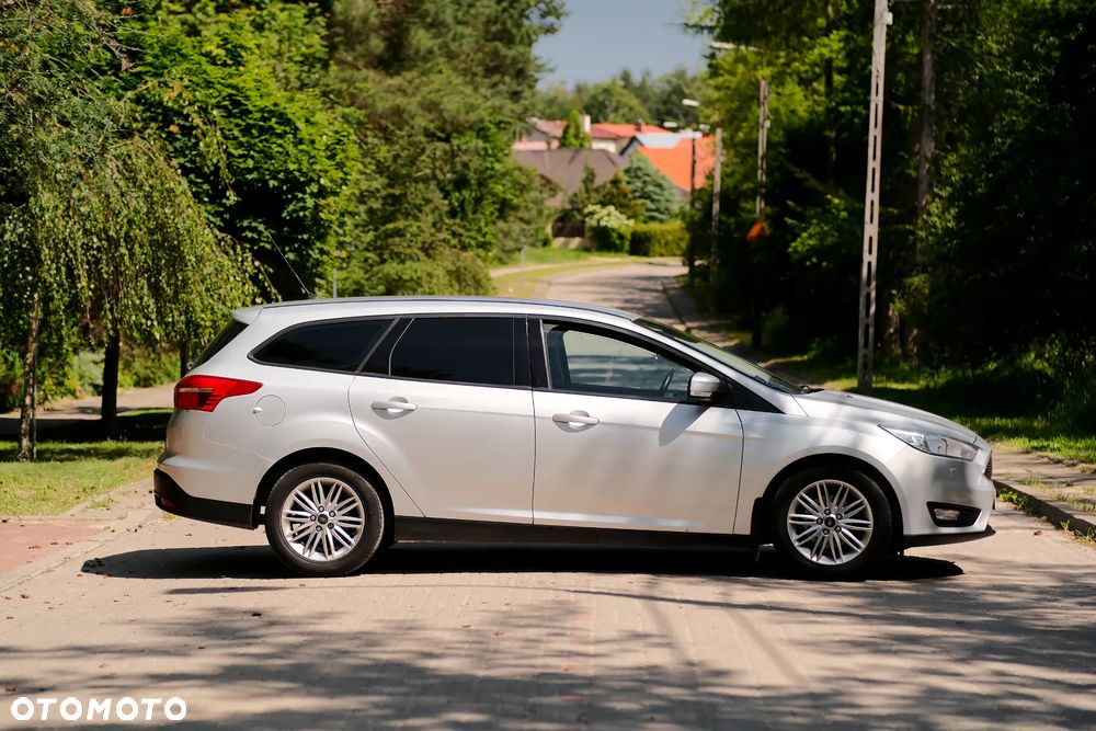 Ford Focus 1.0 EcoBoost Titanium ASS - 5
