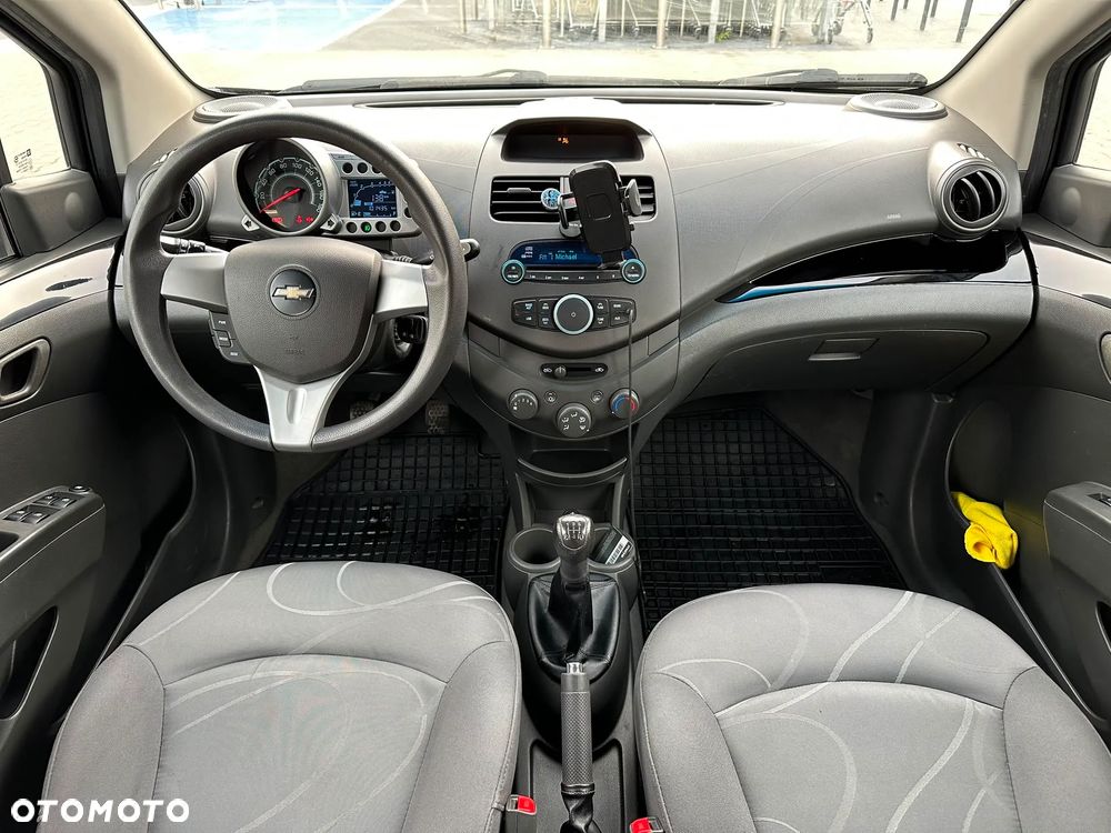 Chevrolet Spark 1.0 LS - 4