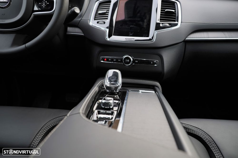 Volvo XC 90 2.0 B5 Inscription AWD - 22