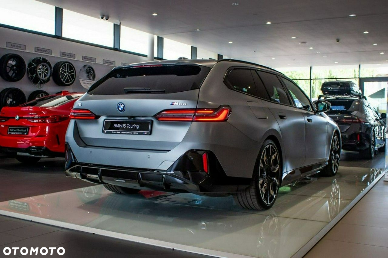 BMW i5 - 7