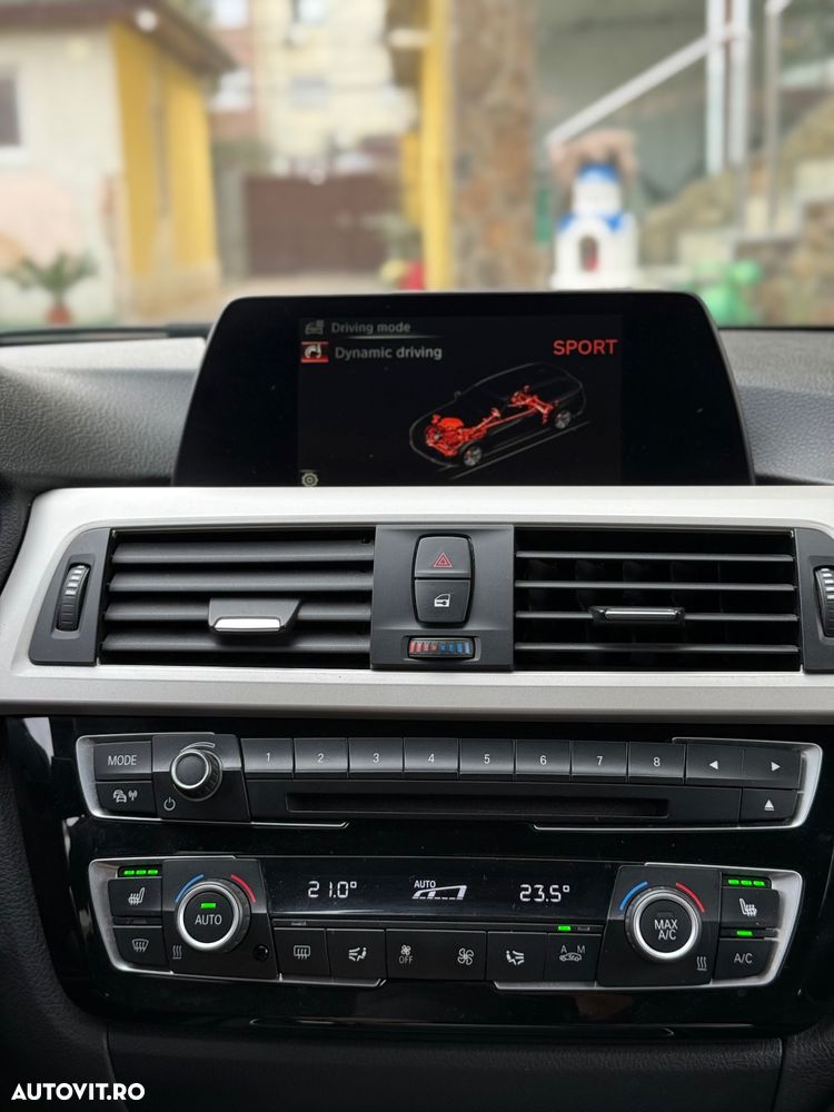 BMW Seria 3 318d Touring Aut. - 15