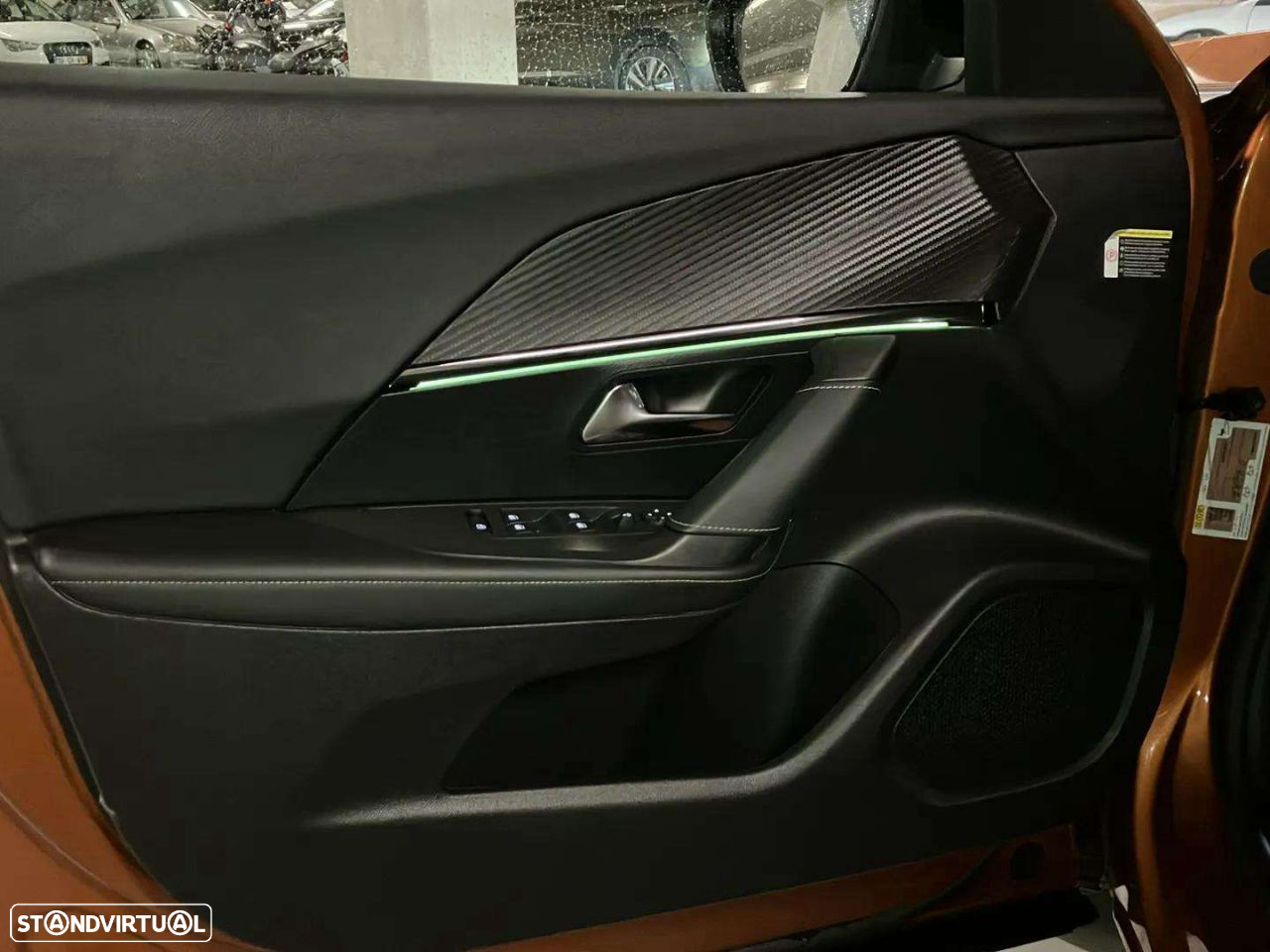 Peugeot e-2008 50 kWh GT - 19