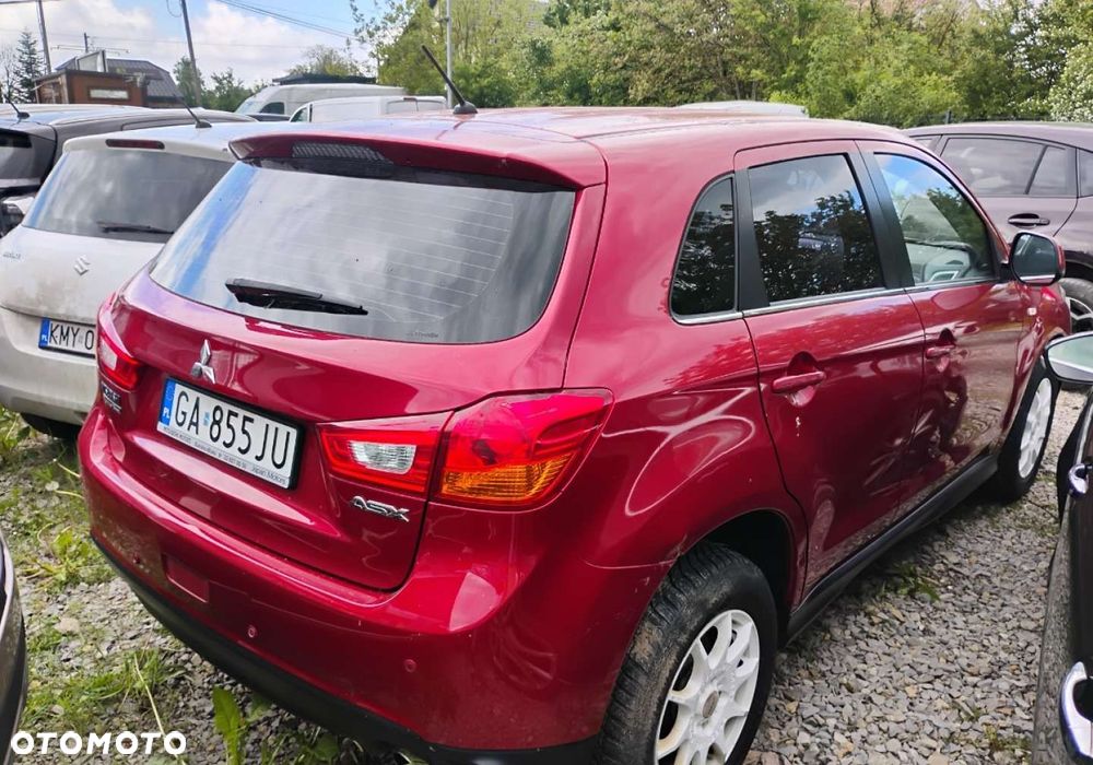 Mitsubishi ASX - 5