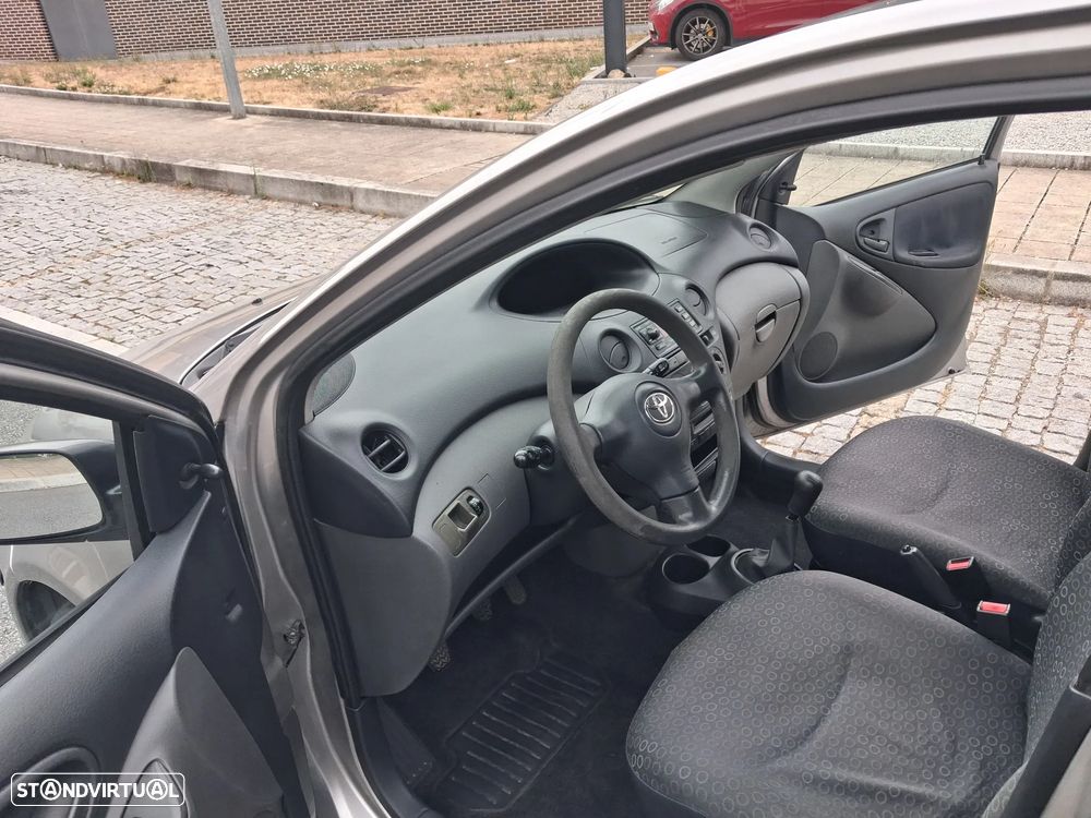 Toyota Yaris 1.0 Luna ABS+CD - 13