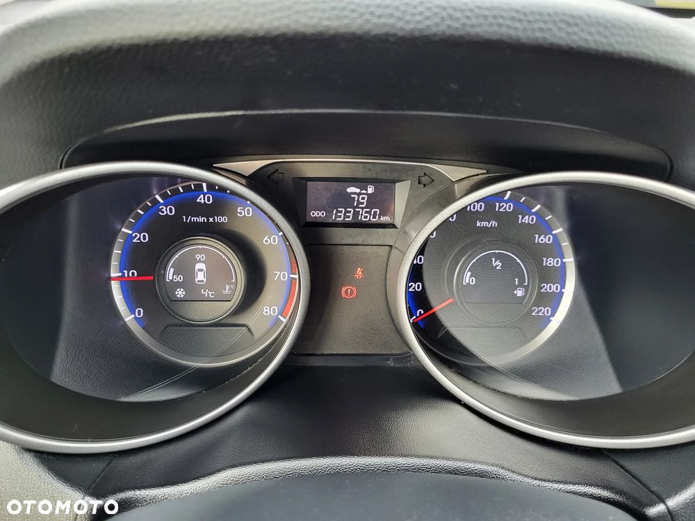 Hyundai ix35 blue 1.6 2WD Finale Gold - 39