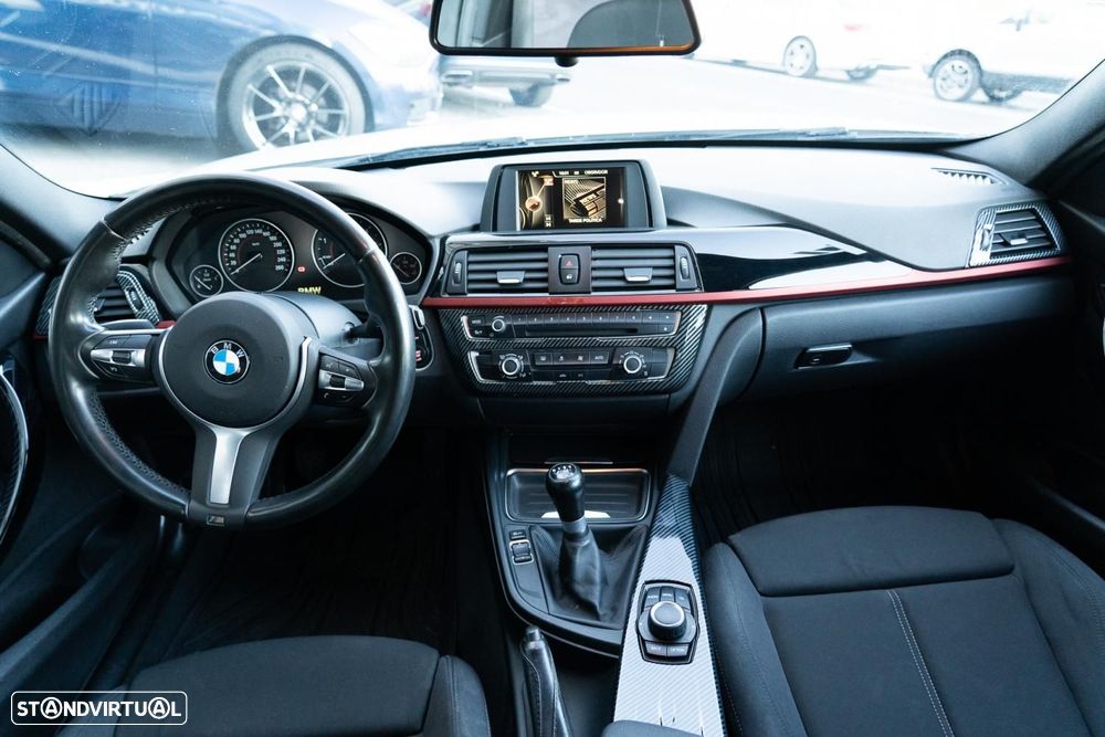 BMW 318 d Line Sport - 5