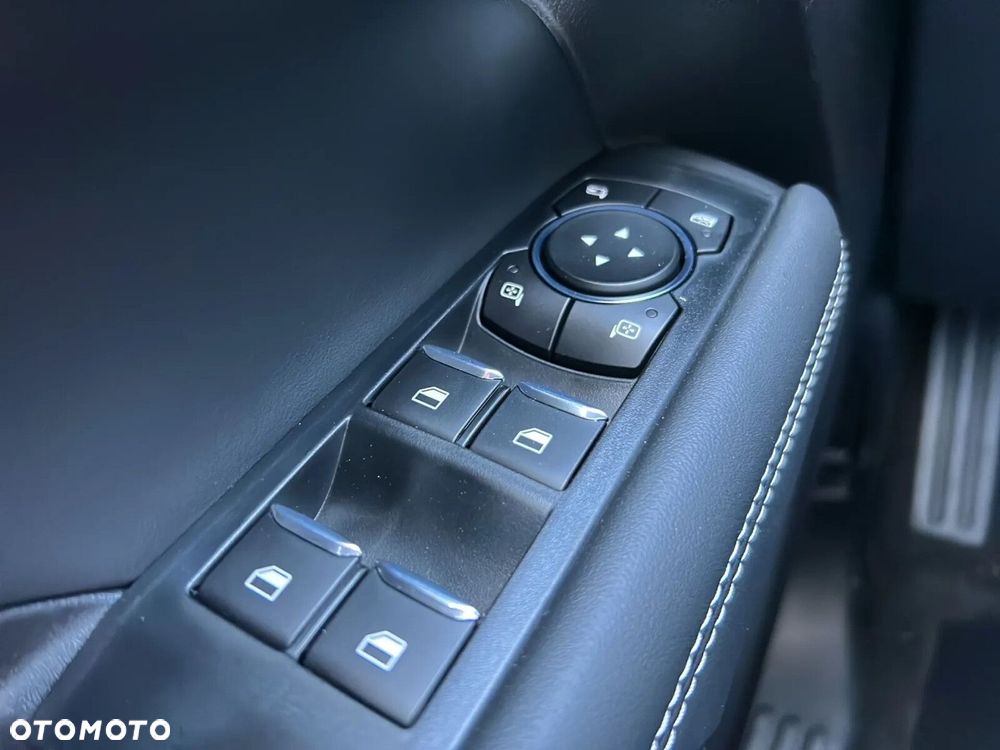 Volkswagen Amarok - 24