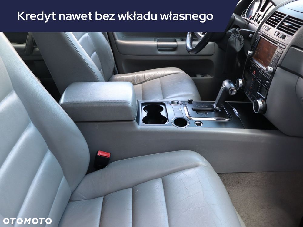 Volkswagen Touareg - 11