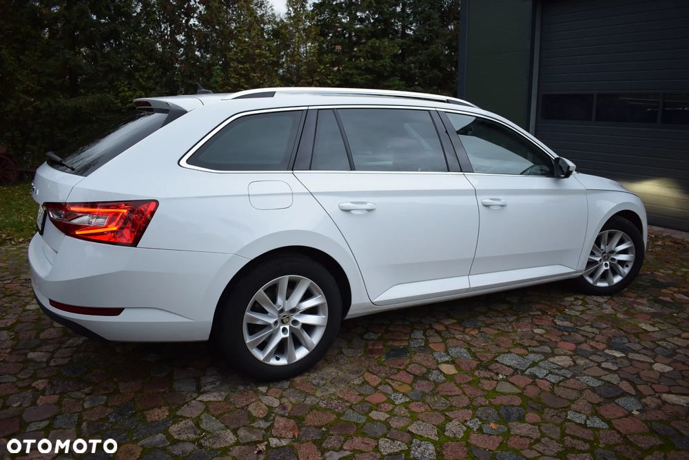 Skoda Superb - 16