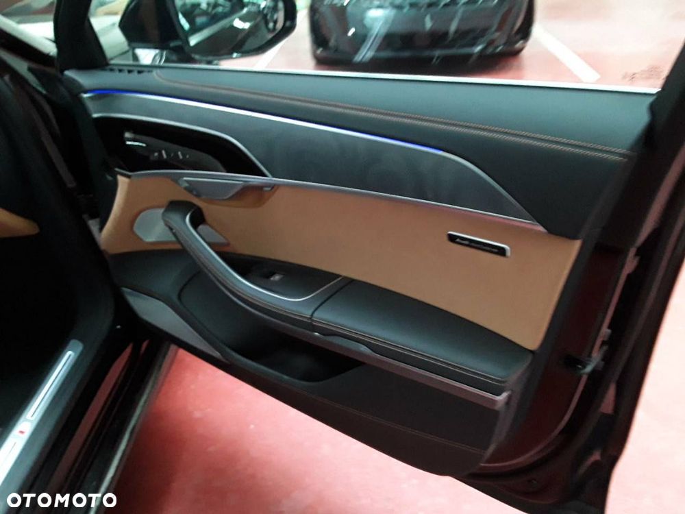 Audi S8 TFSI quattro tiptronic - 4