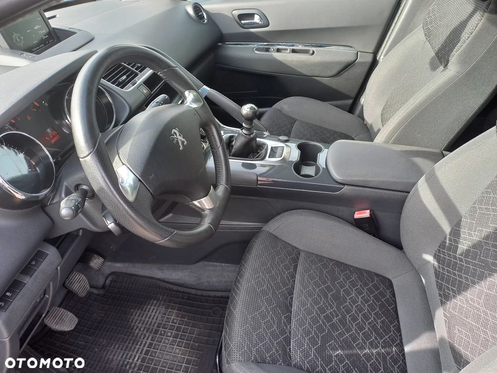 Peugeot 3008 1.6 BlueHDi Style S&S - 22