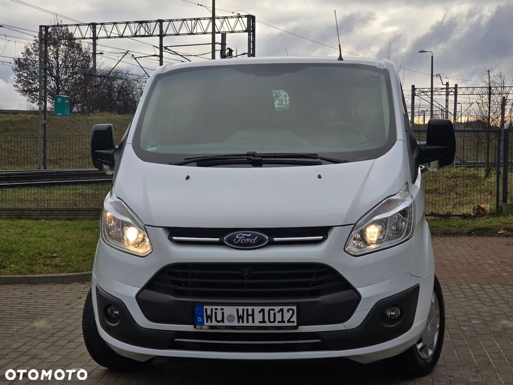 Ford TRANSIT CUSTOM - 4