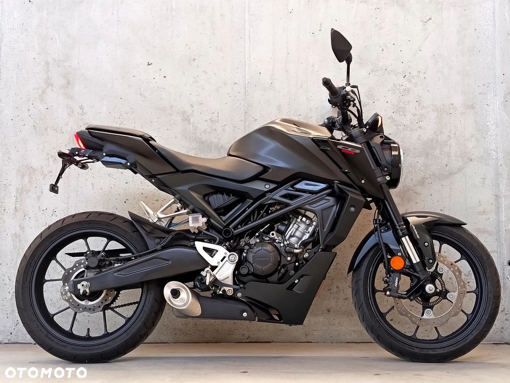Honda CB - 24