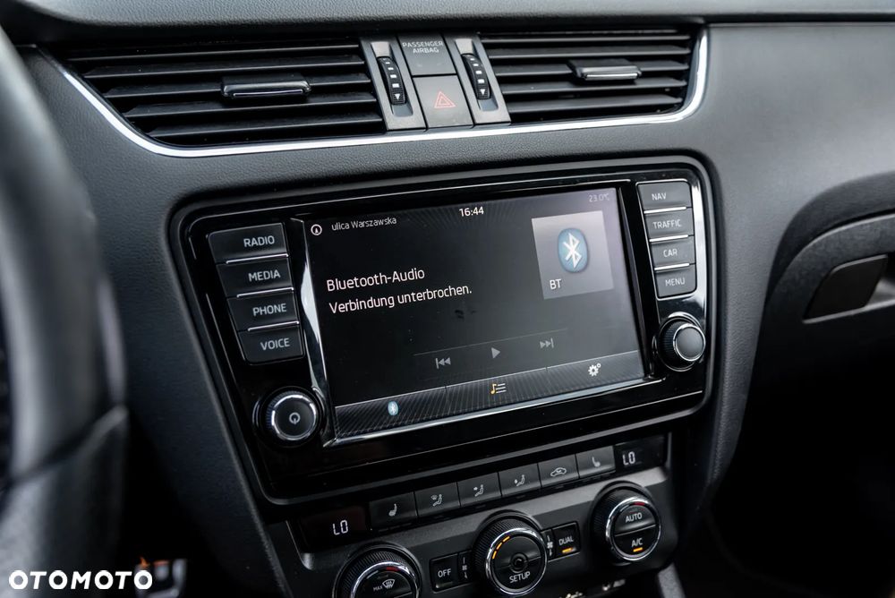 Skoda Octavia 2.0 TSI (Green tec) DSG RS - 32