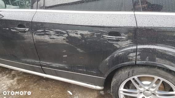 DRZWI LEWE PRAWE PRZEDNIE TYLNIE AUDI Q7 - 2