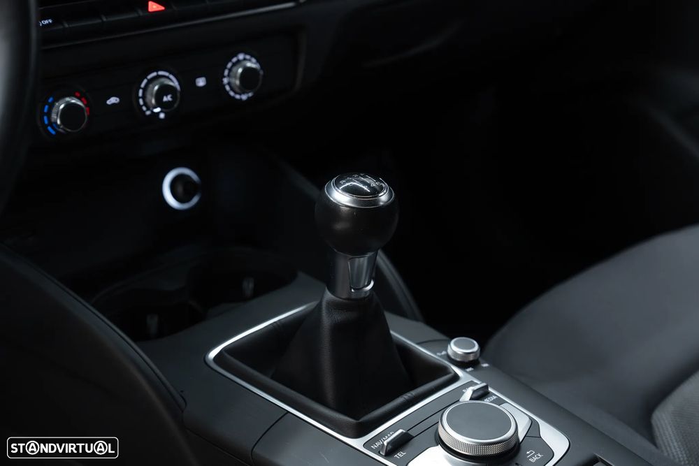 Audi A3 Sportback 1.6 TDI Advance - 14