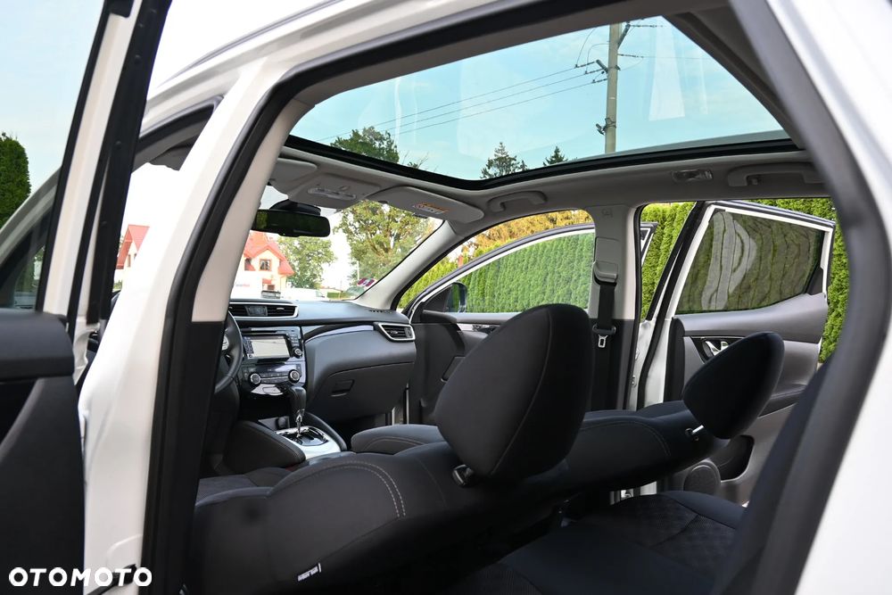 Nissan Qashqai 1.2 DIG-T Xtronic TEKNA - 34