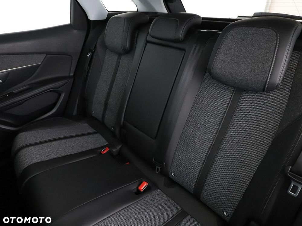 Peugeot 3008 PureTech 130 Stop & Start GPF EAT8 Allure - 18