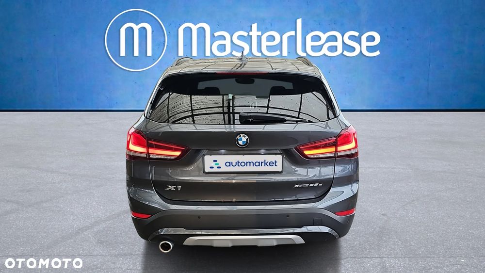 BMW X1 sDrive18i xLine - 7
