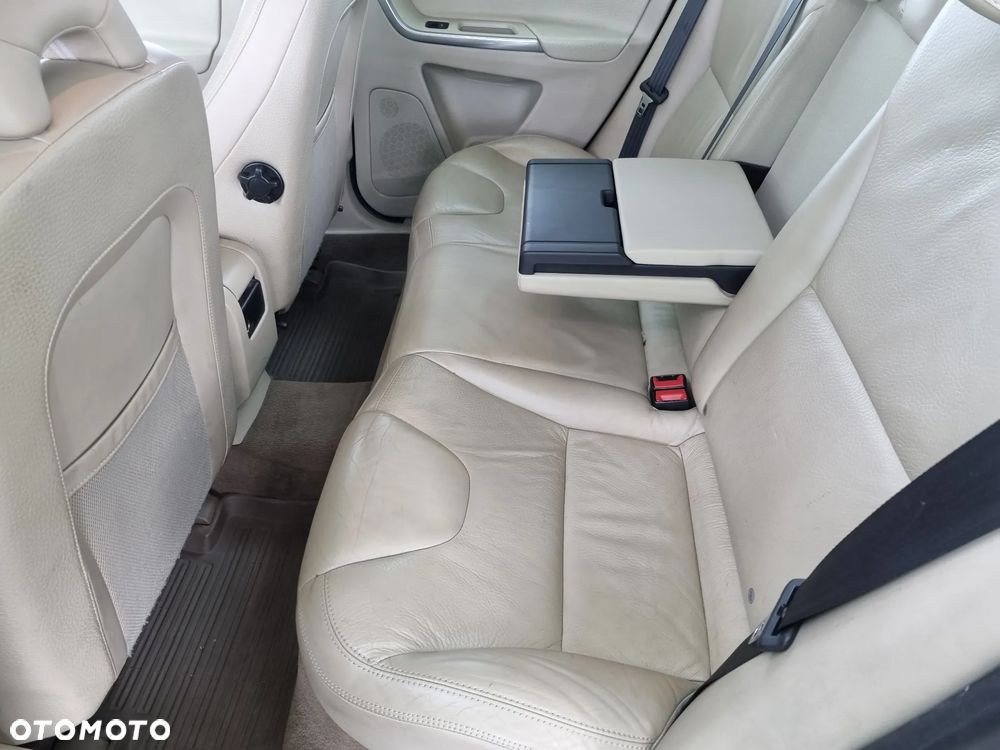 Volvo XC 60 D5 AWD Summum - 7