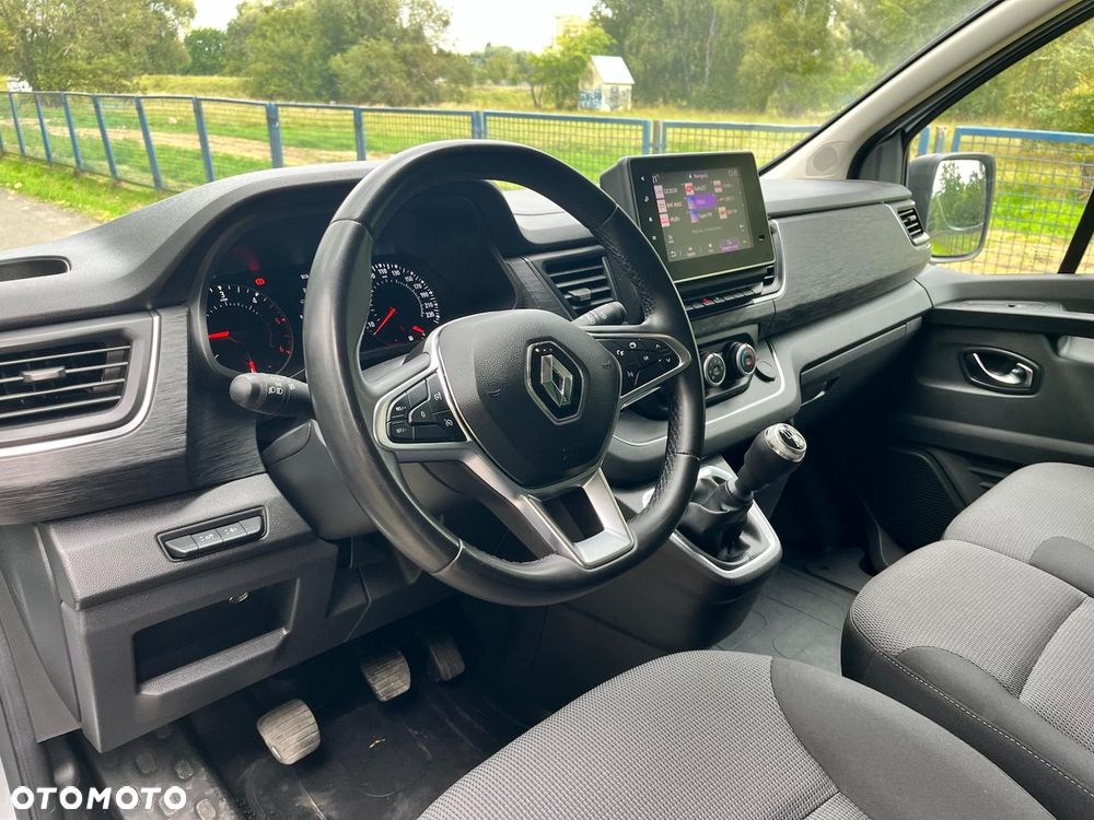 Renault Trafic - 10