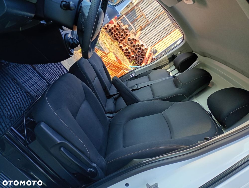 Renault Trafic - 12
