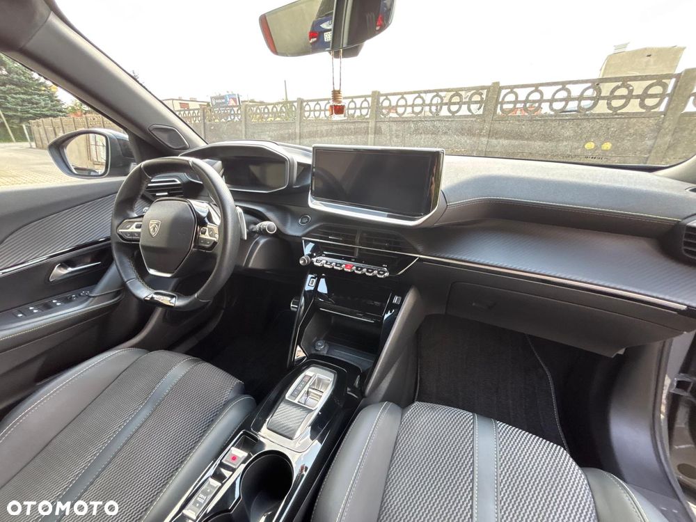 Peugeot 2008 PureTech 130 GT S&S EAT8 - 17