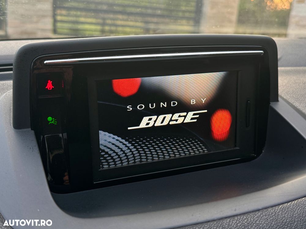 Renault Megane ENERGY dCi 110 Start & Stopp Bose Edition - 12