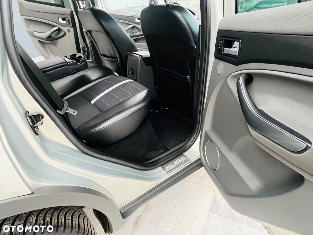 Ford Kuga 2.0 TDCi Titanium - 8
