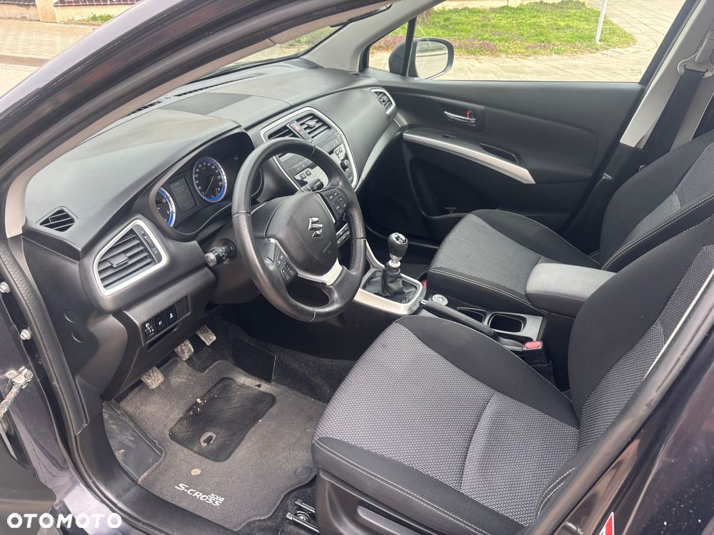Suzuki SX4 S-Cross 1.6 DDiS Premium 4WD - 9