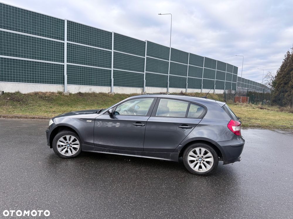 BMW Seria 1 120i - 16