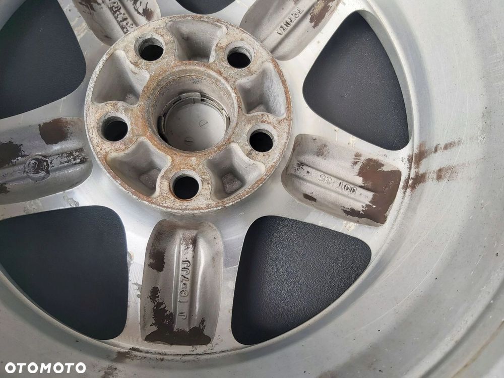 Toyota Rav4 II Alufelgi 16 5x114,3 felgi 7J et35 - 15