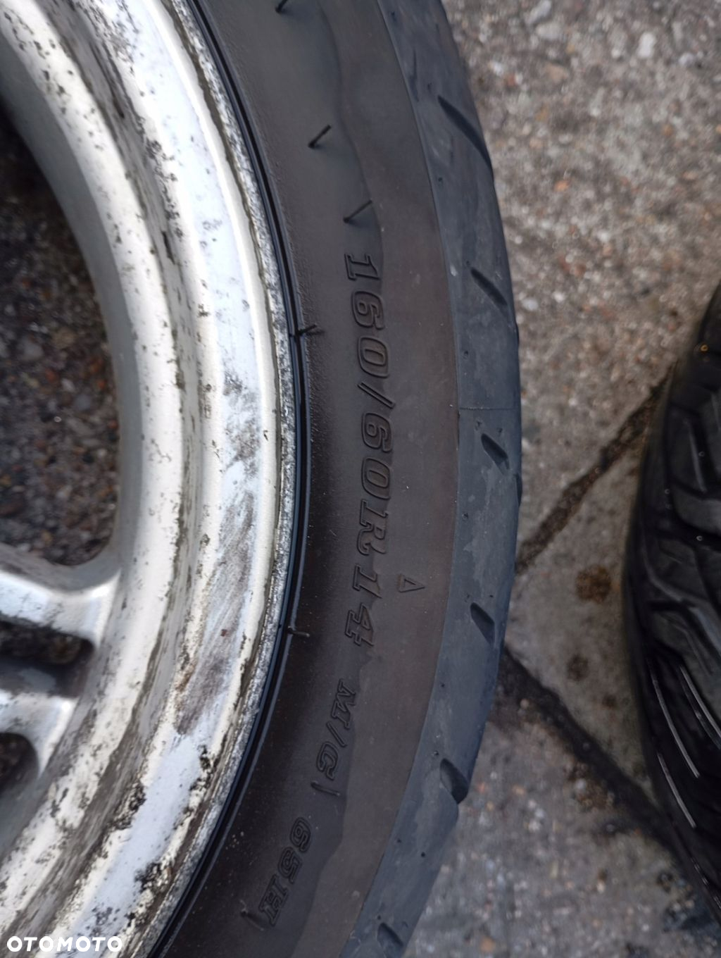 SUZUKI BURGMAN 650 EX KOŁO OPONA FELGA TYL 160/60/14 - 5