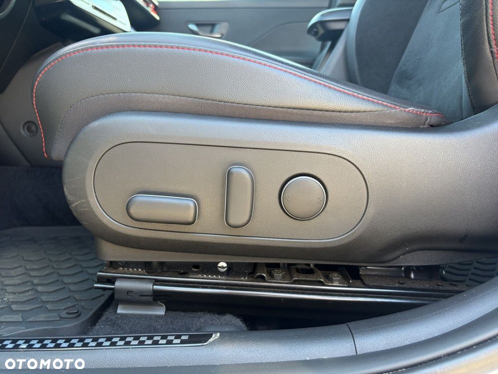 Hyundai Kona 1.6 T-GDI N Line DCT - 28