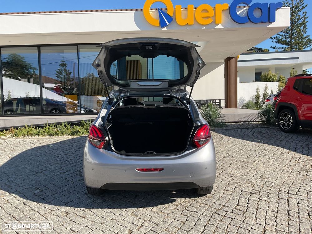 Peugeot 208 1.2 PureTech Active - 12