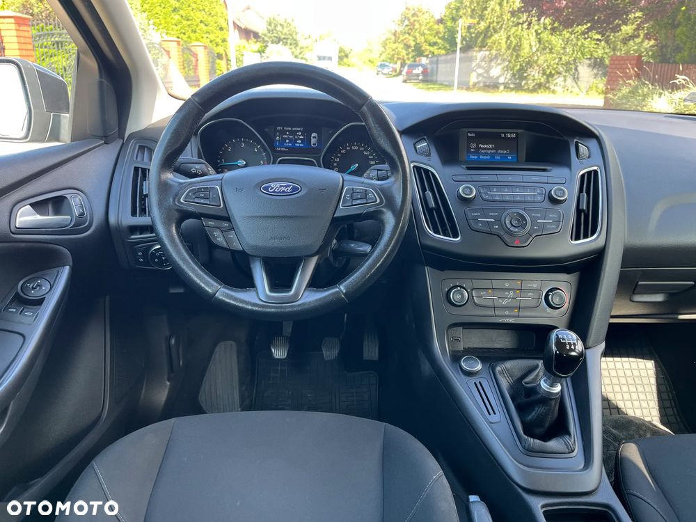 Ford Focus 1.5 TDCi SYNC Edition - 16