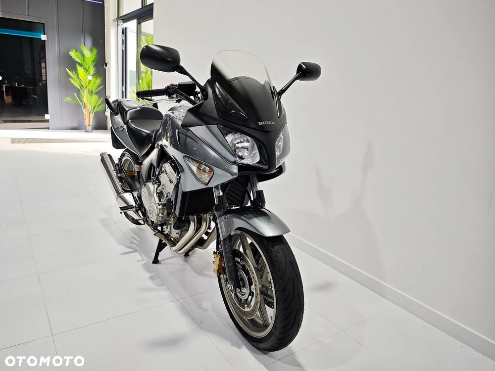 Honda CBF - 11