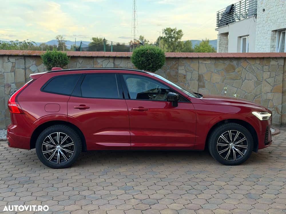 Volvo XC 60 T6 AWD Recharge Plus Dark - 28