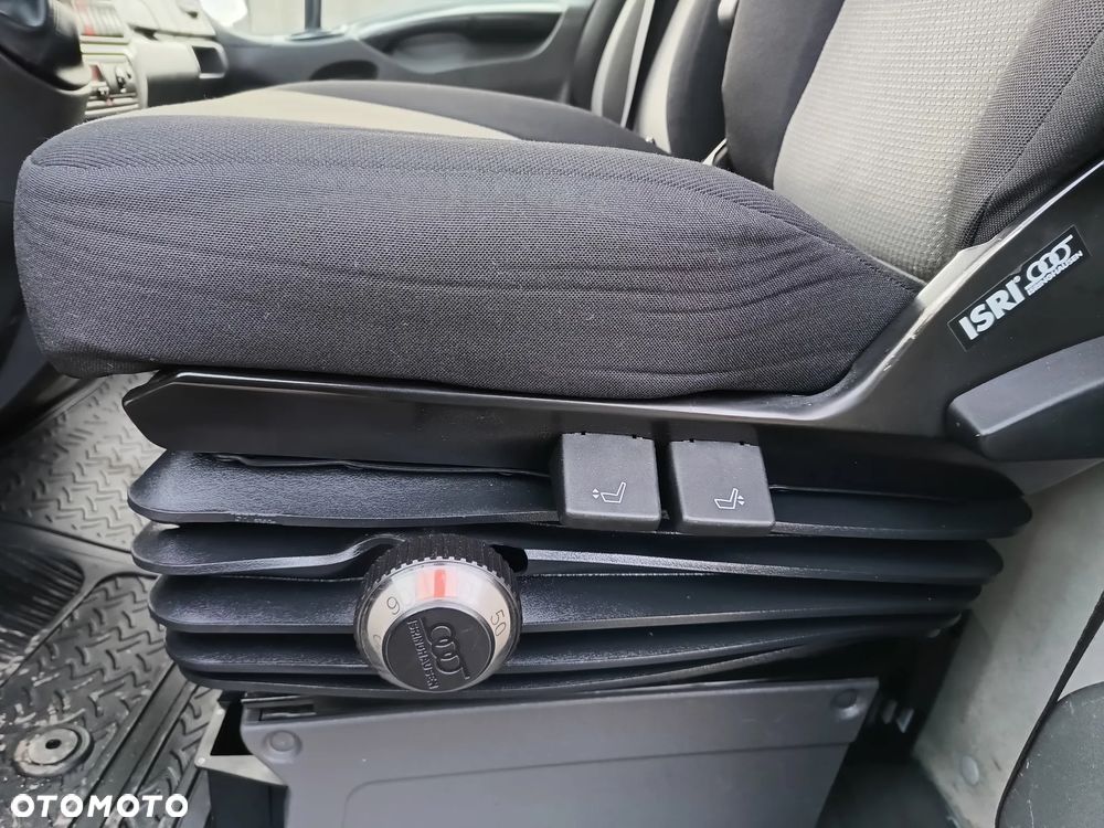 Iveco Daily 35c17 3.0 diesel 170 kM automat 2012 rok, WEBASTO, BLOKADA TYLNEGO MOSTU, GOTOWY DO PRACY! - 8