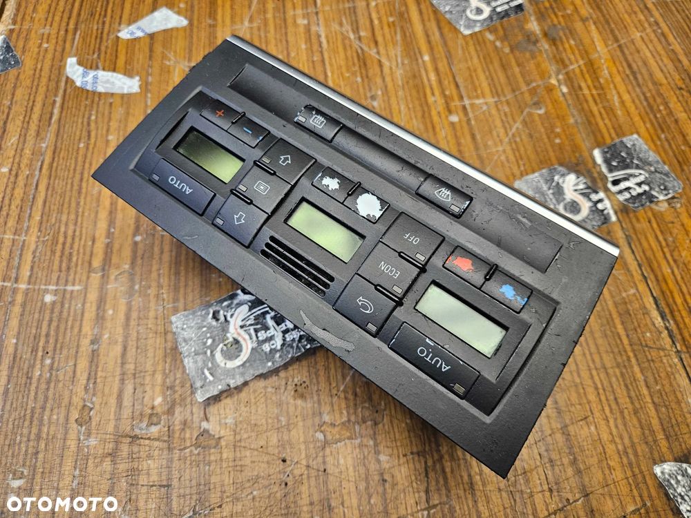 Klimatronik 8E0820043 Panel Sterowania Nawiewu Klimatyzacji Czarny Soul 1 DIN AUDI A4 B6 - 5